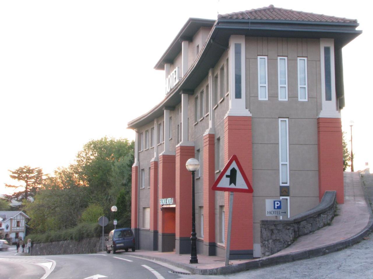 Hotel Elizalde Oiartzun Exteriér fotografie